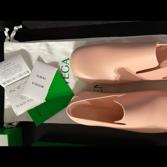 Bottega Veneta Puddle Slingback - Picture 2 of 6